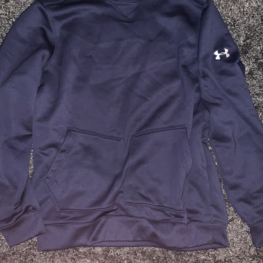 Under armour sweatshirt